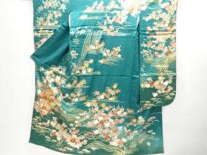 御所車に草花模様刺繍振袖